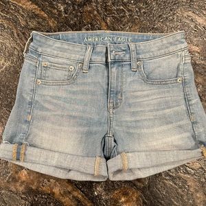 Size 2 American Eagle MIDI length shorts